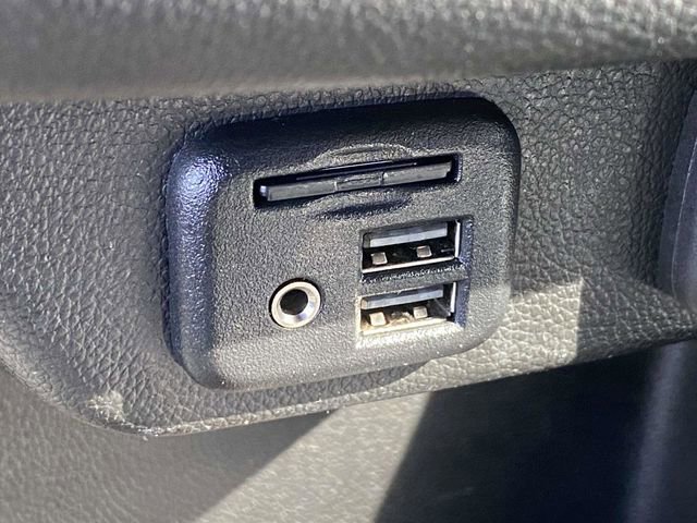 Used 2022 Chevrolet Traverse RS image 32