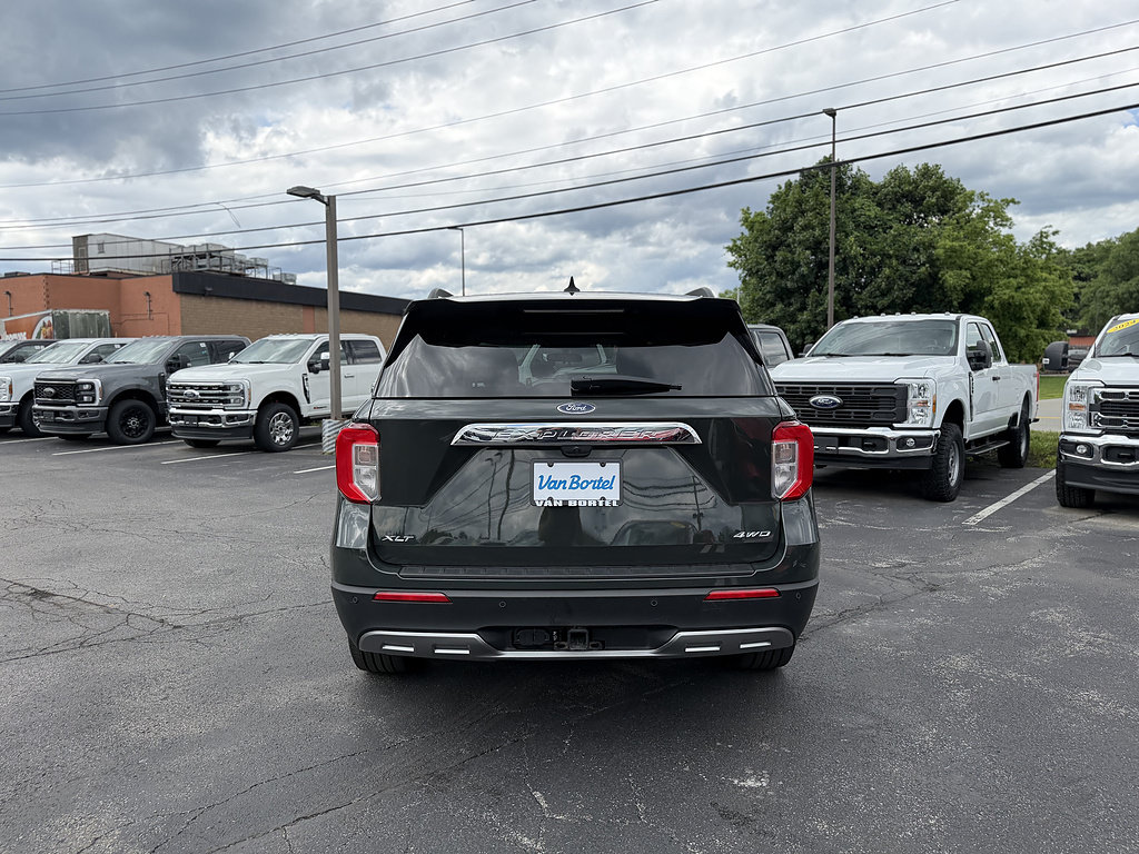 Certified 2023 Ford Explorer XLT w/ Equipment Group 202A AWD/4WD image 5