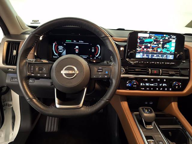 Used 2023 Nissan Pathfinder Platinum AWD/4WD image 8