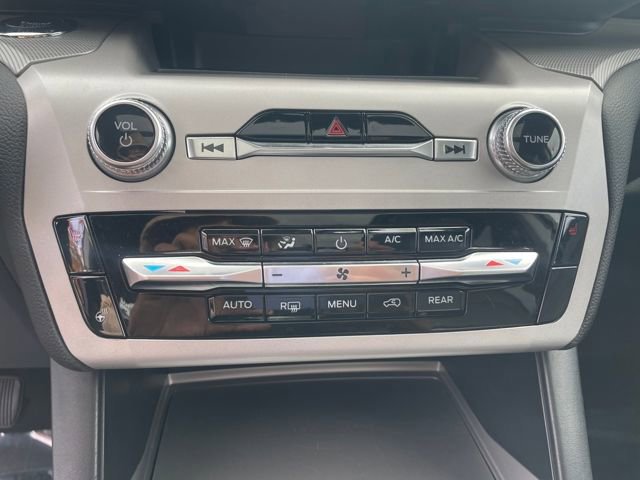 Certified 2023 Ford Explorer XLT w/ Equipment Group 202A image 22