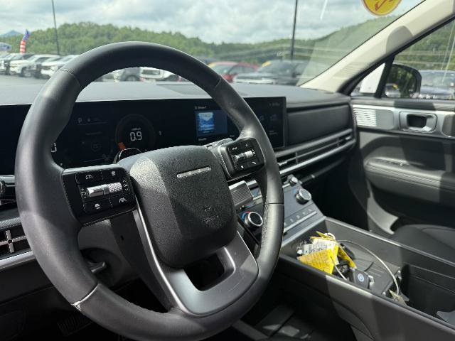 Used 2026 Hyundai Santa Fe SEL AWD/4WD image 4