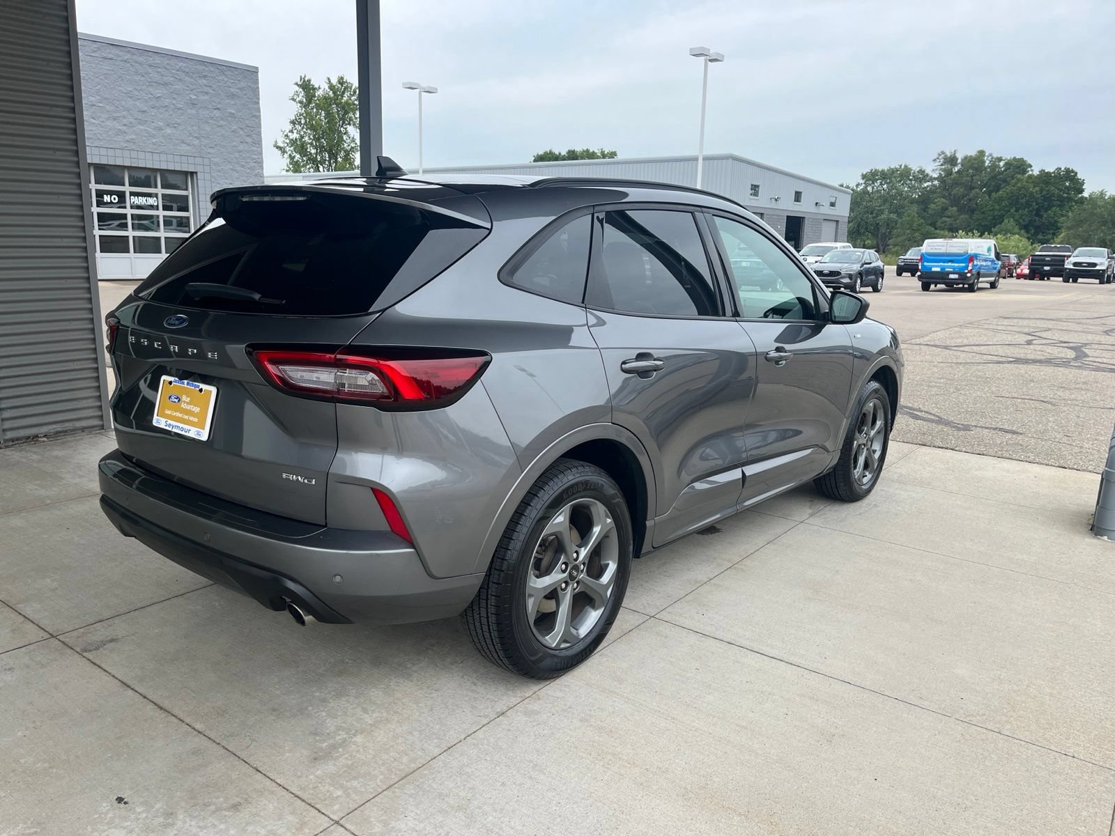 Certified 2024 Ford Escape ST-Line w/ Tech Pack #1 AWD/4WD image 7