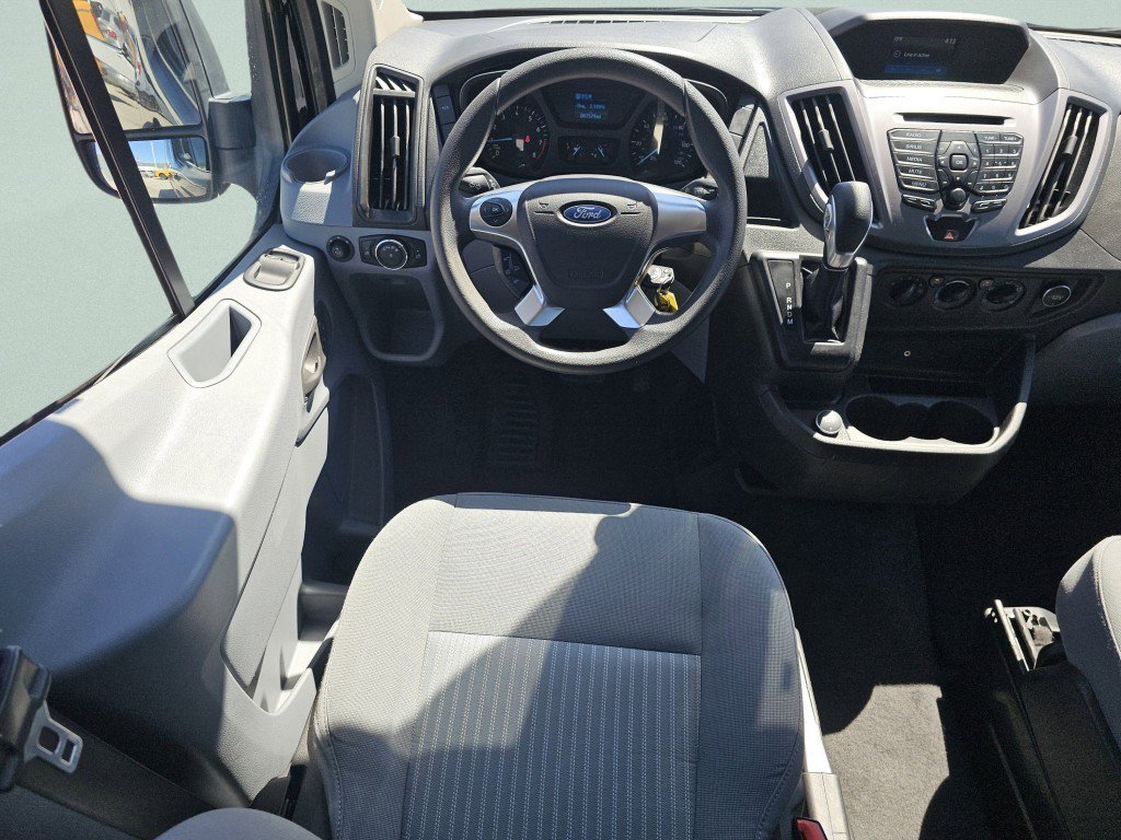 Certified 2019 Ford Transit 350 XLT RWD image 4