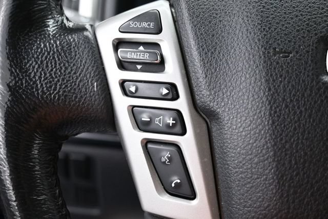 Used 2020 Nissan Titan SV w/ SV Convenience Package AWD/4WD image 17