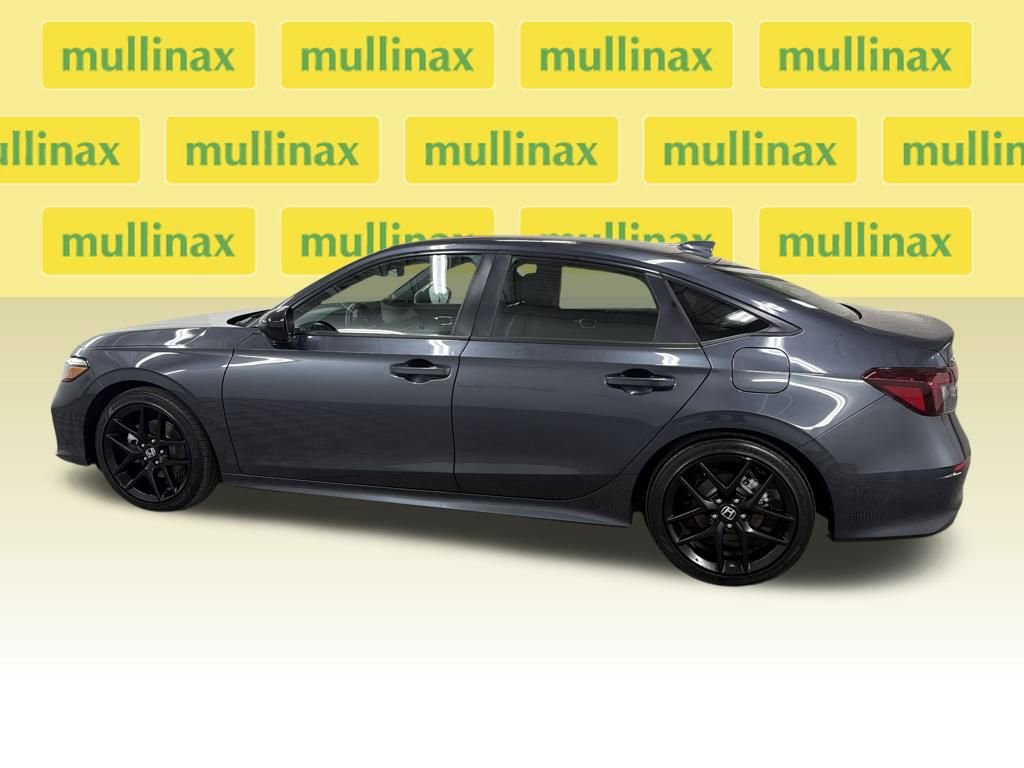 Used 2025 Honda Civic Sport image 3