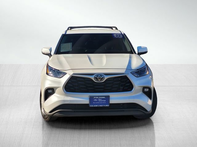 Used 2022 Toyota Highlander LE image 5