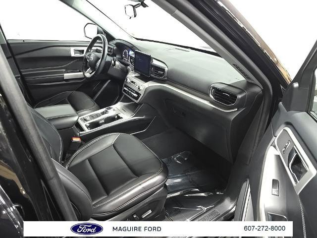 Certified 2022 Ford Explorer XLT w/ Equipment Group 202A image 15