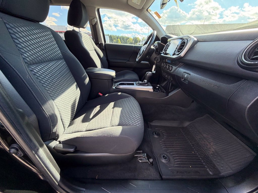 Used 2021 Toyota Tacoma SR5 w/ Trail Edition AWD/4WD image 33