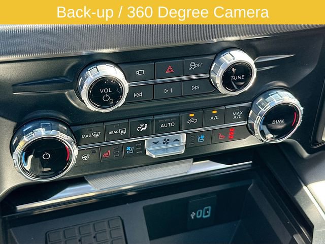 Certified 2025 Ford F350 Platinum w/ Tremor Off-Road Package AWD/4WD image 17