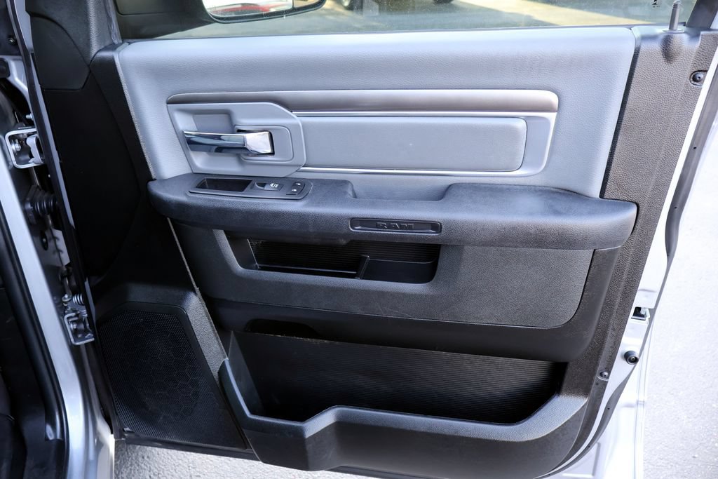 Used 2023 RAM 1500 Classic SLT w/ Trailer & Traction Group AWD/4WD image 19