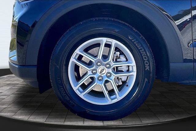 Certified 2026 Ford Explorer Active AWD/4WD image 9