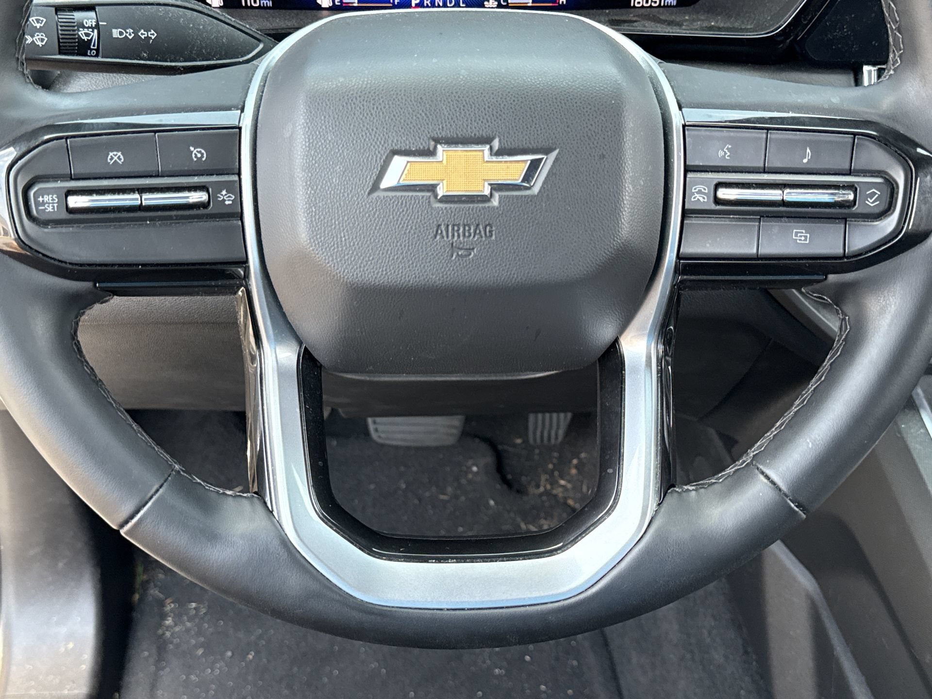 Used 2025 Chevrolet Colorado LT RWD image 9