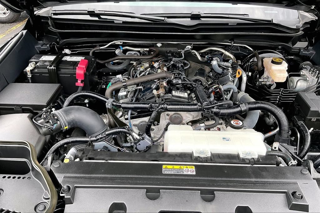 Used 2024 Toyota Tacoma TRD Off-Road AWD/4WD image 9