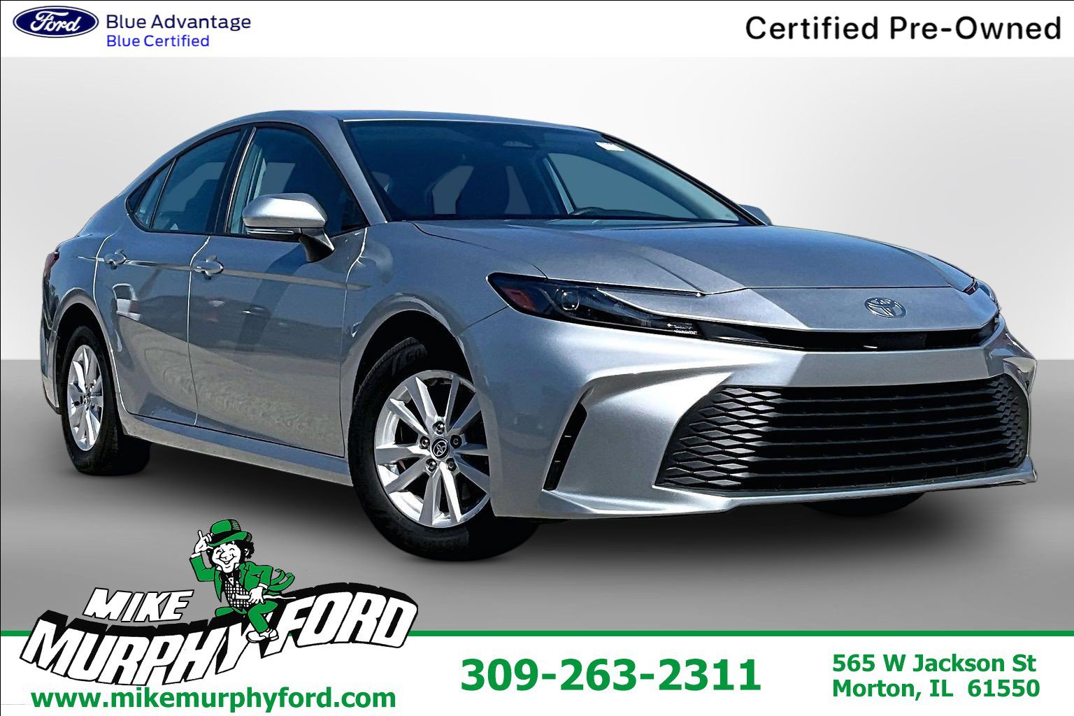 Used 2025 Toyota Camry LE FWD image 1