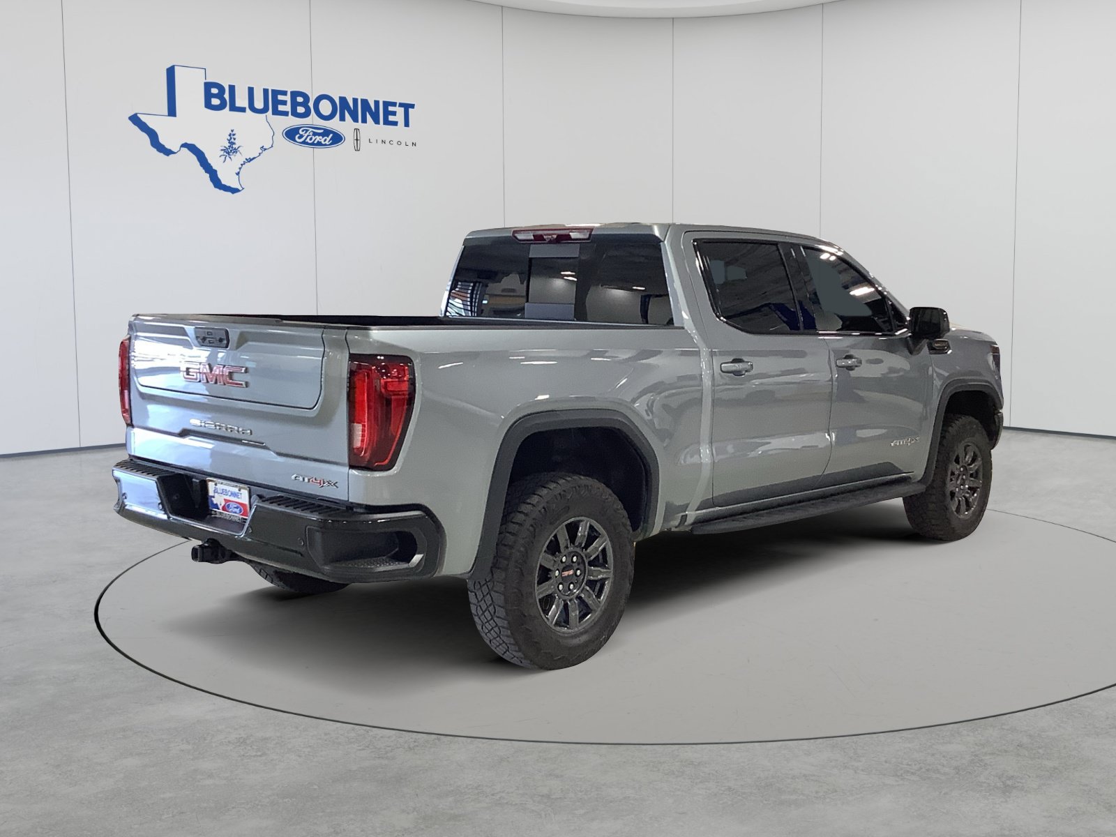 Used 2025 GMC Sierra 1500 AT4X AWD/4WD image 5