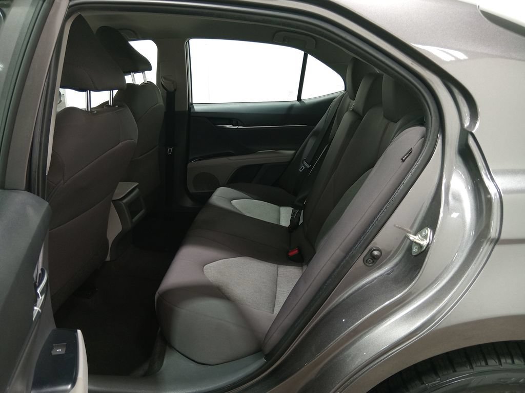 Used 2019 Toyota Camry LE FWD image 13