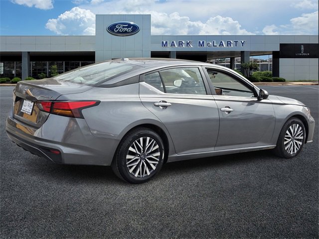 Used 2024 Nissan Altima 2.5 SV image 5