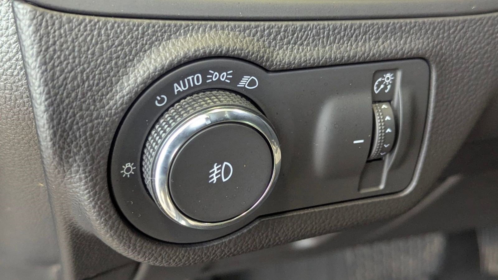 Used 2020 Buick Envision Preferred image 18