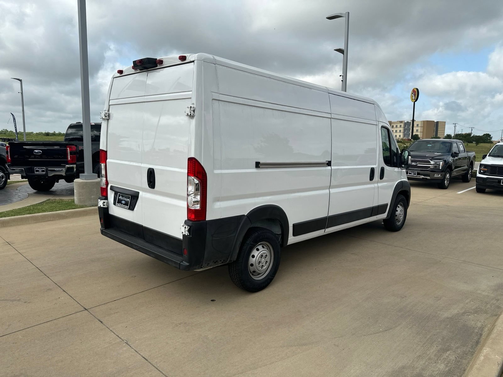 Used 2023 RAM ProMaster 2500 w/ Premium Convenience Group (B) FWD image 5