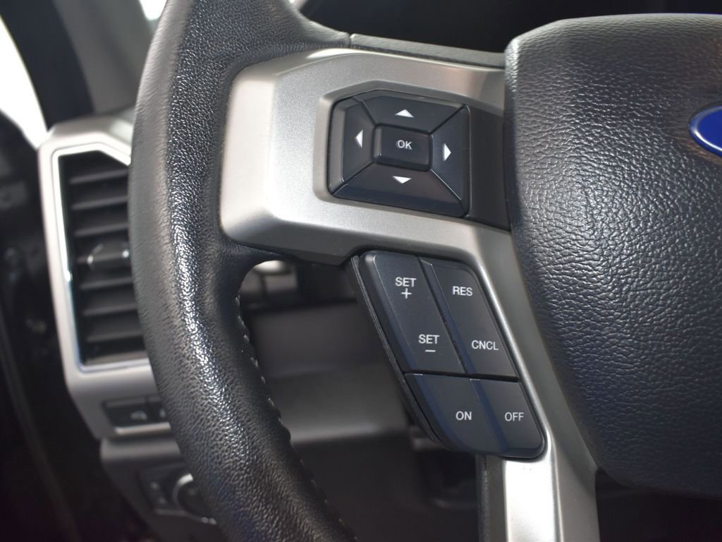 Certified 2020 Ford F350 Lariat w/ Lariat Value Package image 33