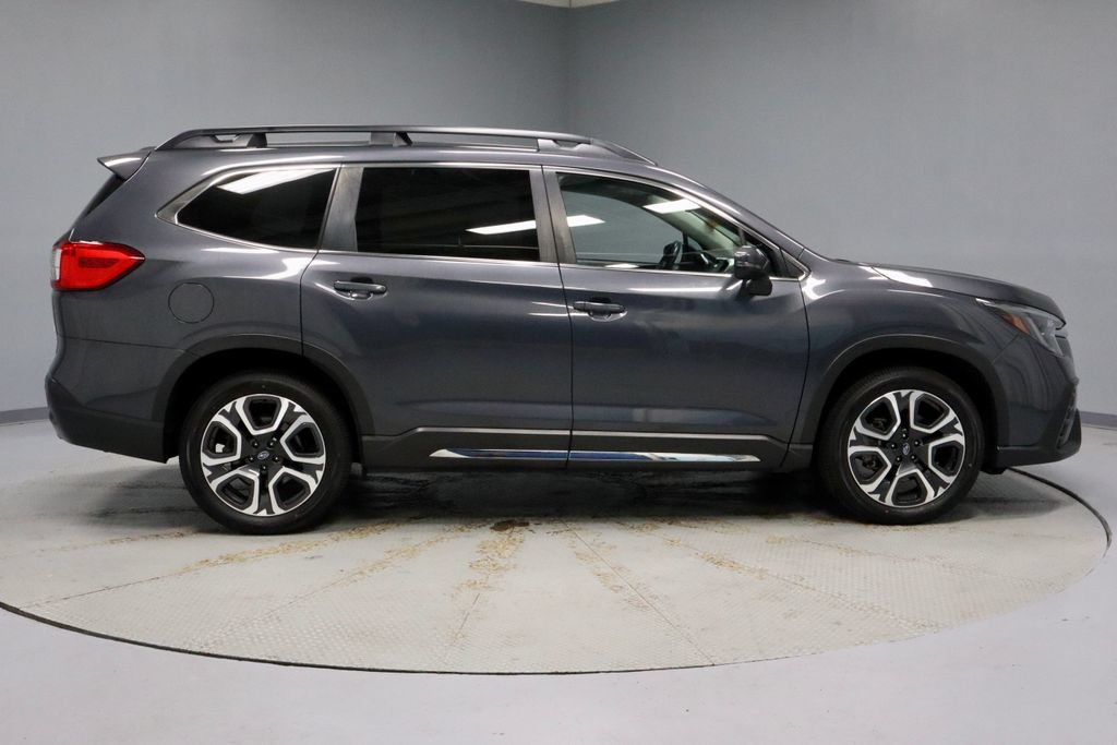 Used 2023 Subaru Ascent Limited AWD/4WD image 12