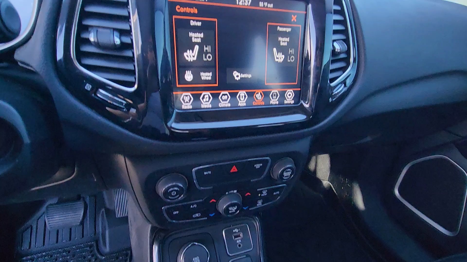 Used 2019 Jeep Compass Limited image 25