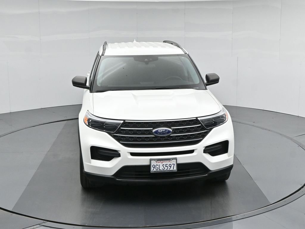 Certified 2023 Ford Explorer XLT RWD image 30