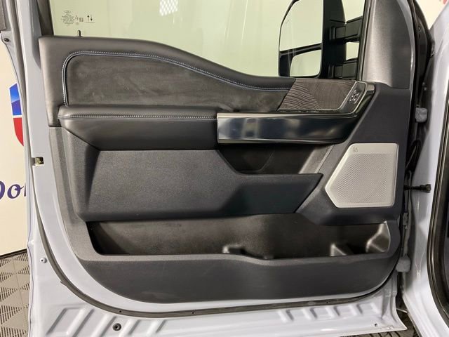 Certified 2025 Ford F250 Platinum w/ Tremor Off-Road Package image 12