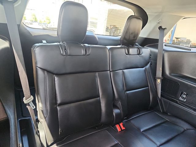 Certified 2022 Ford Explorer XLT w/ Equipment Group 202A AWD/4WD image 33