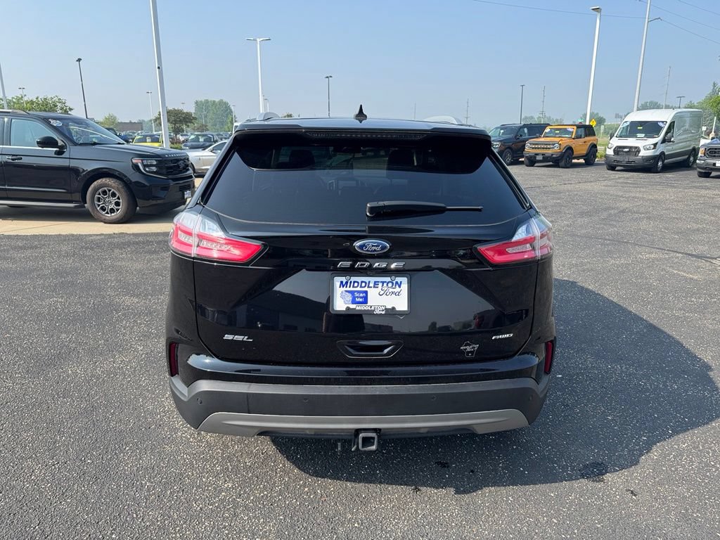 Certified 2024 Ford Edge SEL w/ Convenience Package AWD/4WD image 4