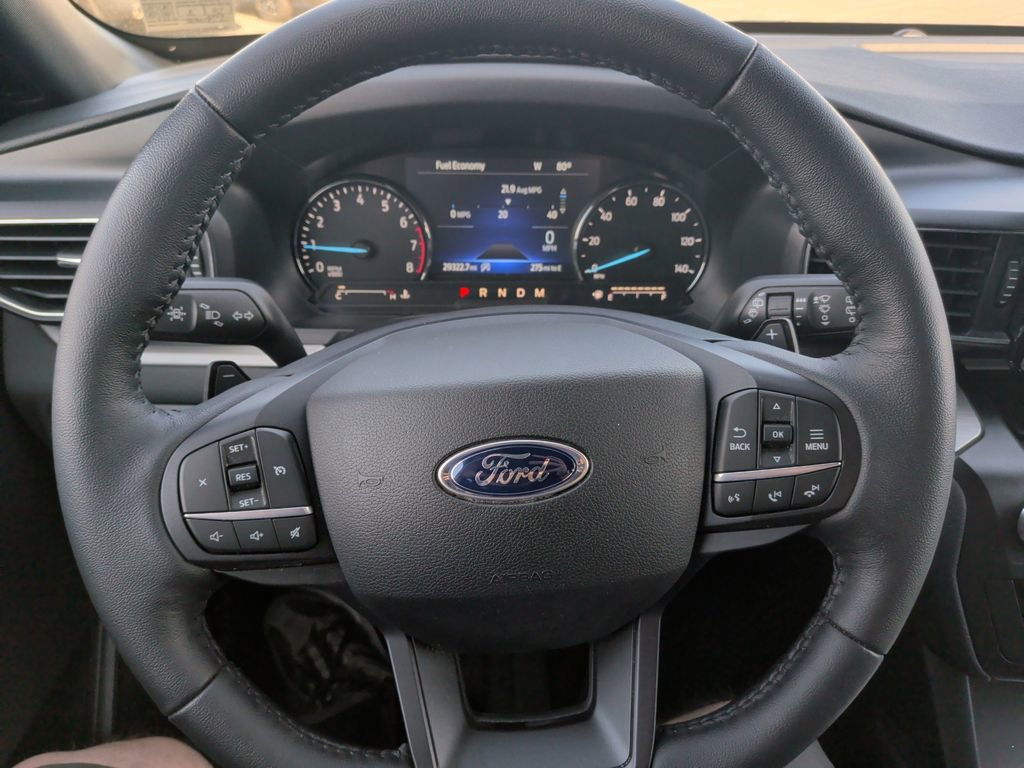 Certified 2020 Ford Explorer XLT w/ Equipment Group 202A AWD/4WD image 25