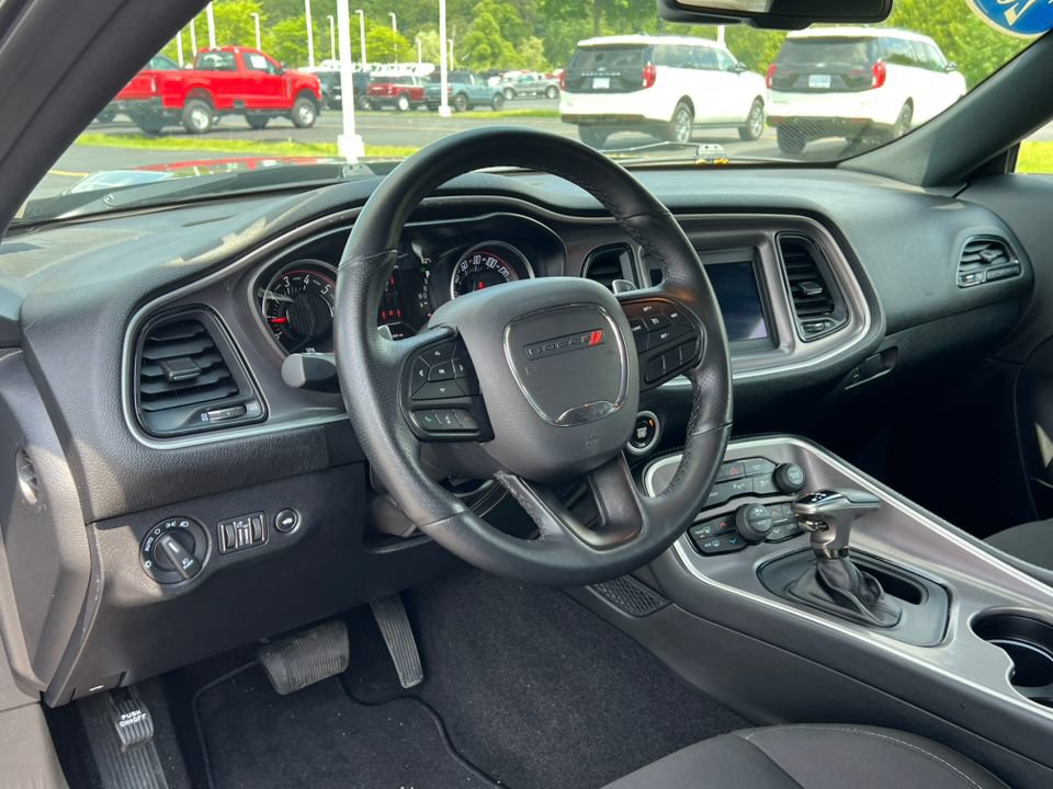 Used 2022 Dodge Challenger GT w/ Driver Convenience Group AWD/4WD image 15