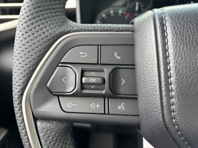 Used 2026 Toyota Tundra SR5 w/ SR5 Premium Package AWD/4WD image 15