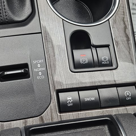 Used 2021 Toyota Highlander Limited image 23