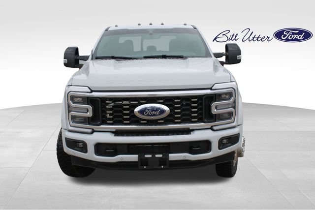 Certified 2025 Ford F450 Platinum w/ FX4 Off-Road Package AWD/4WD video 2