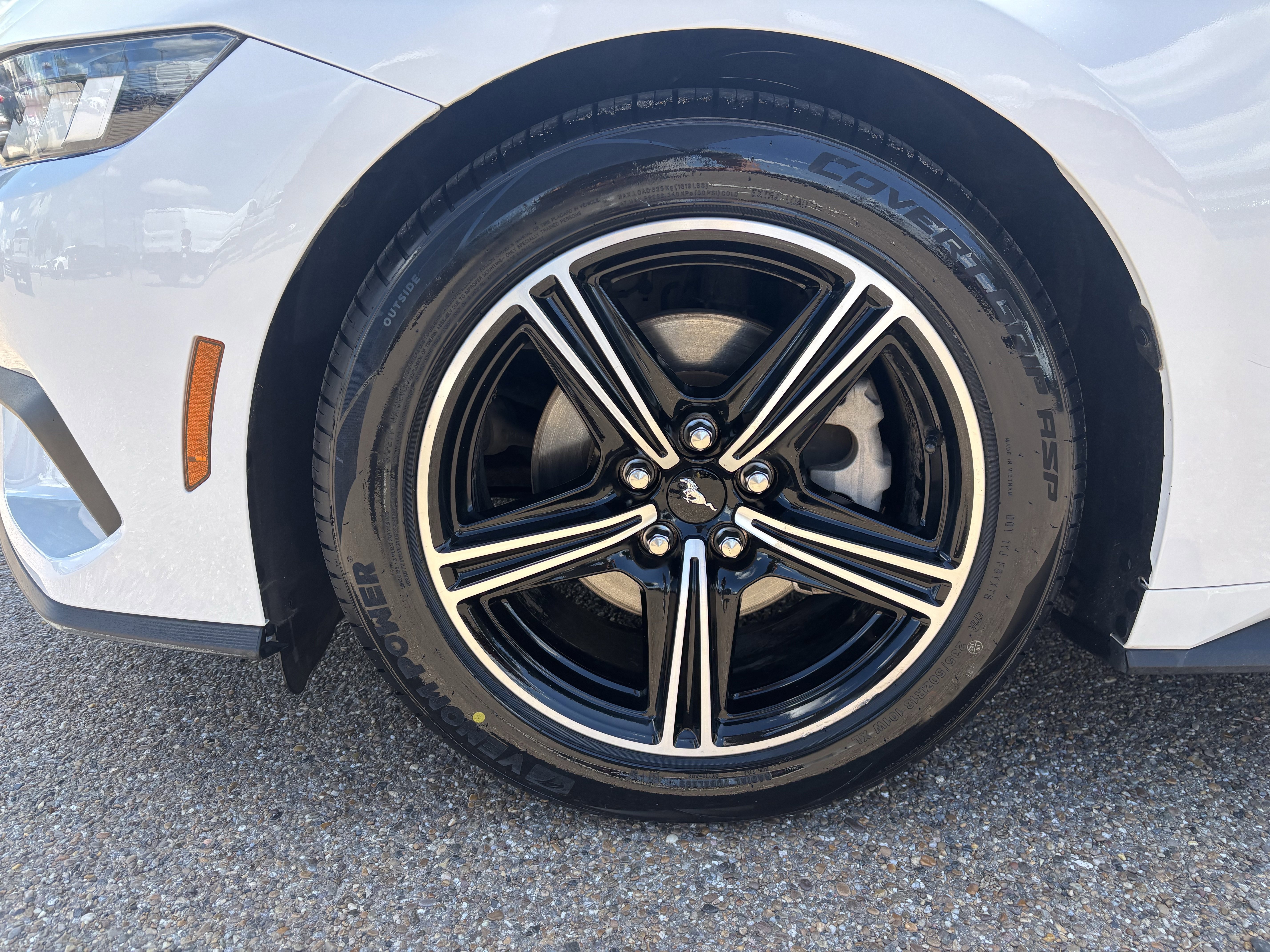 Certified 2024 Ford Mustang Coupe image 8