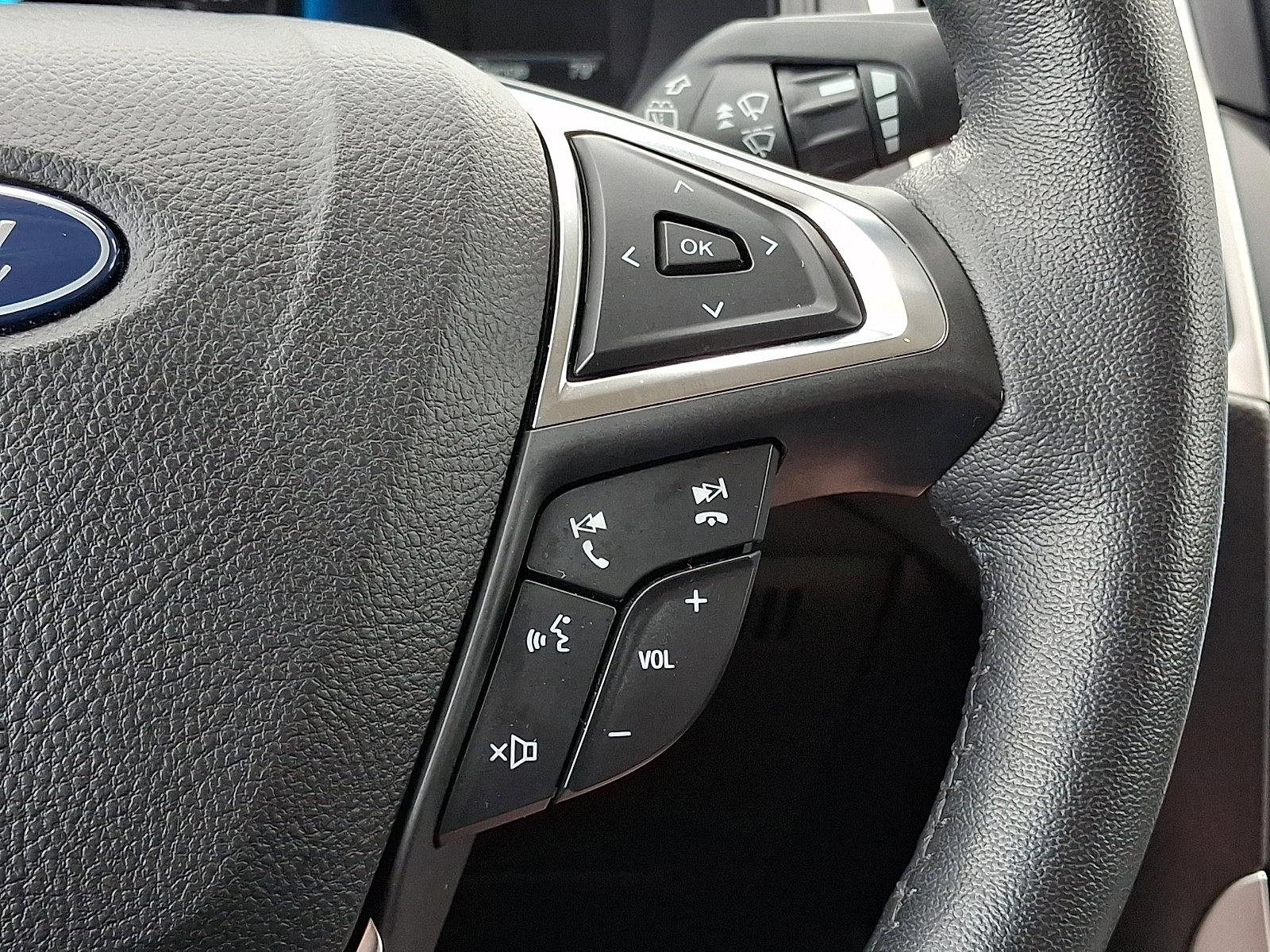 Certified 2022 Ford Edge SEL w/ Convenience Package image 24