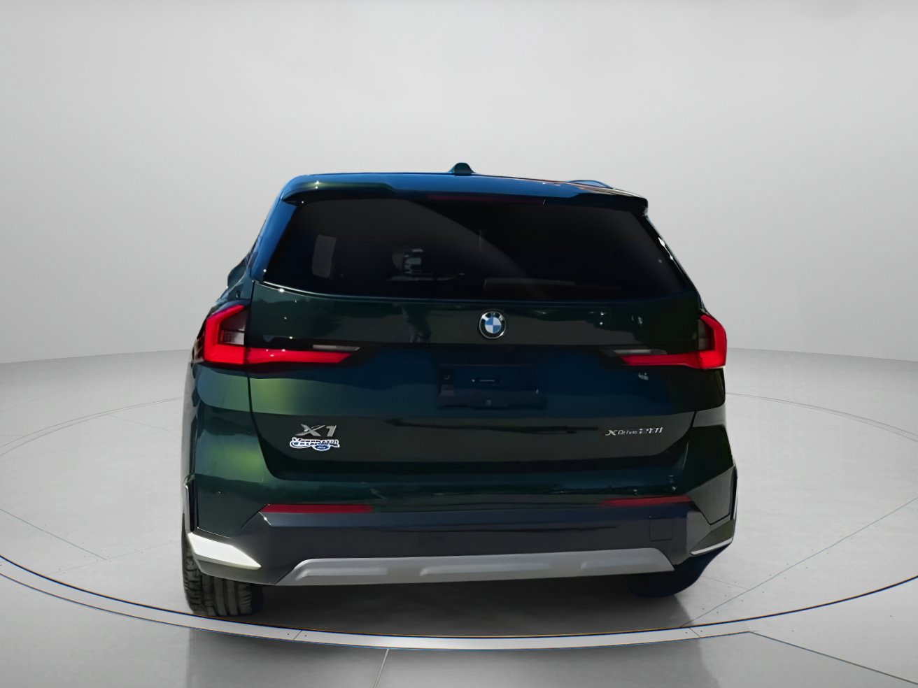 Used 2025 BMW X1 xDrive28i w/ Convenience Package image 17