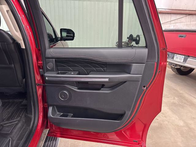 Certified 2021 Ford Expedition Max Platinum image 28