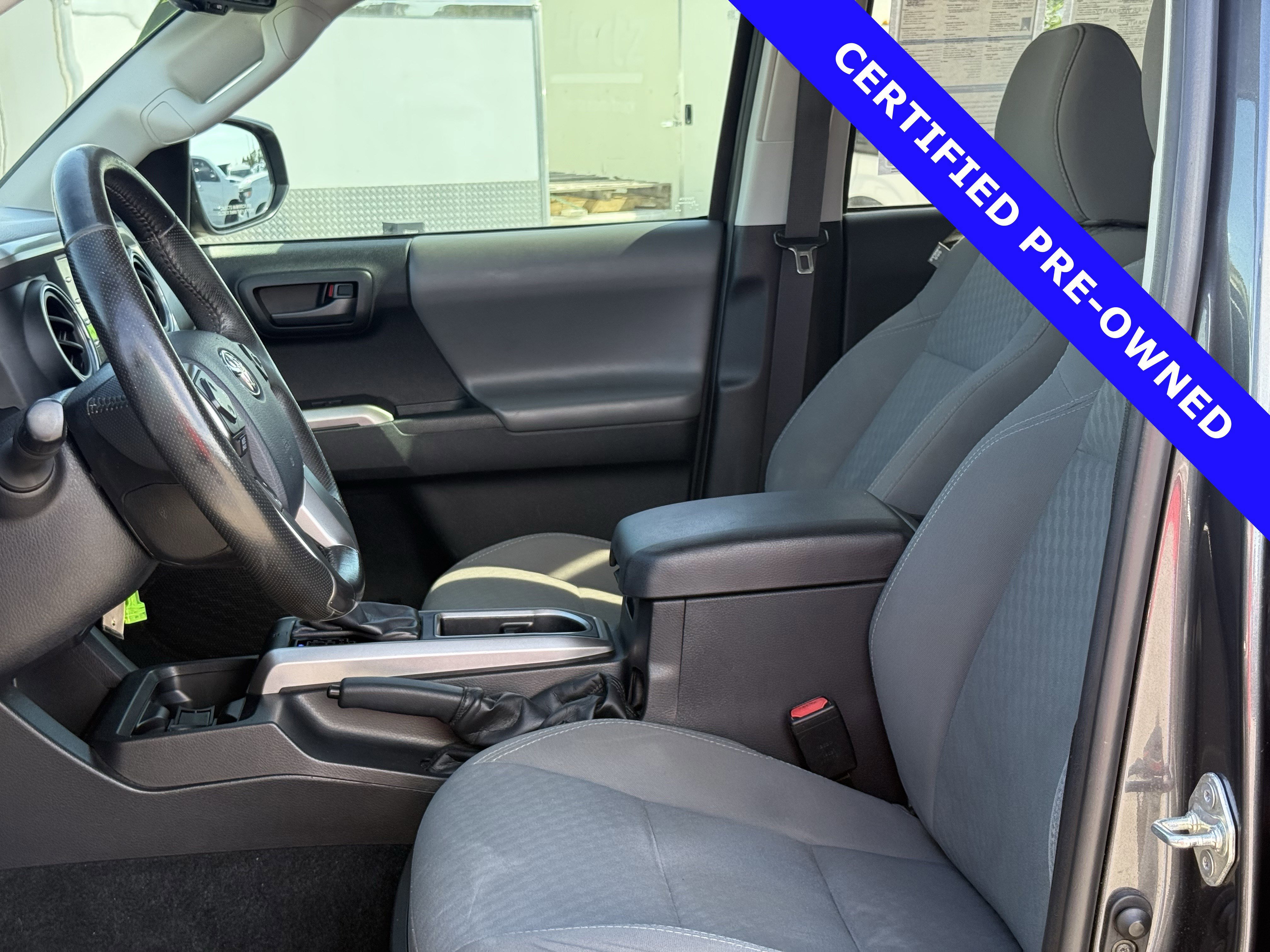 Used 2020 Toyota Tacoma SR5 image 21