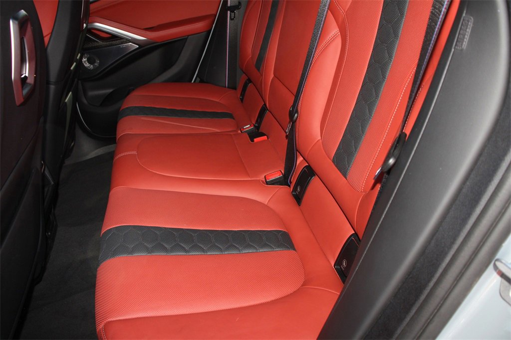 Used 2024 BMW X6 M Competition w/ Executive Package image 18