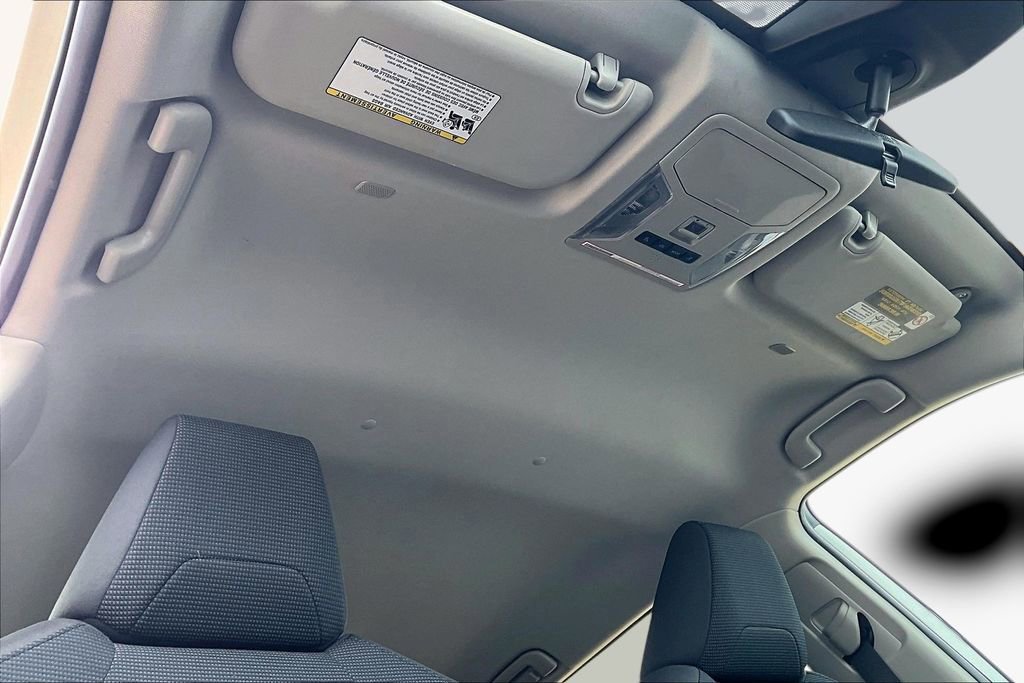 Used 2024 Toyota RAV4 LE image 22