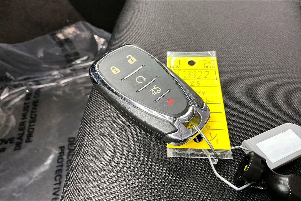 Used 2025 Chevrolet Malibu LT FWD image 11