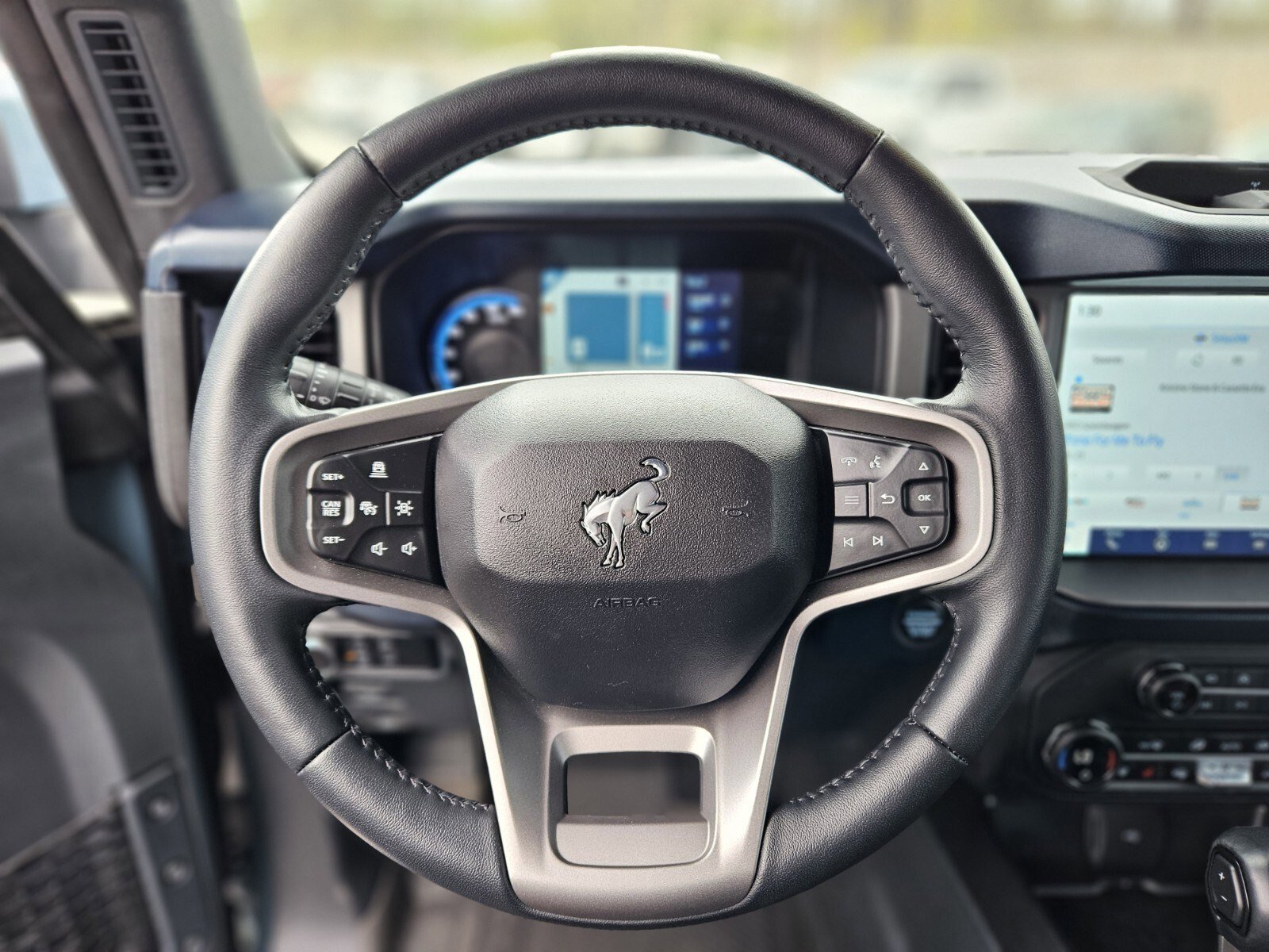 Certified 2023 Ford Bronco Outer Banks w/ Sasquatch Package image 23