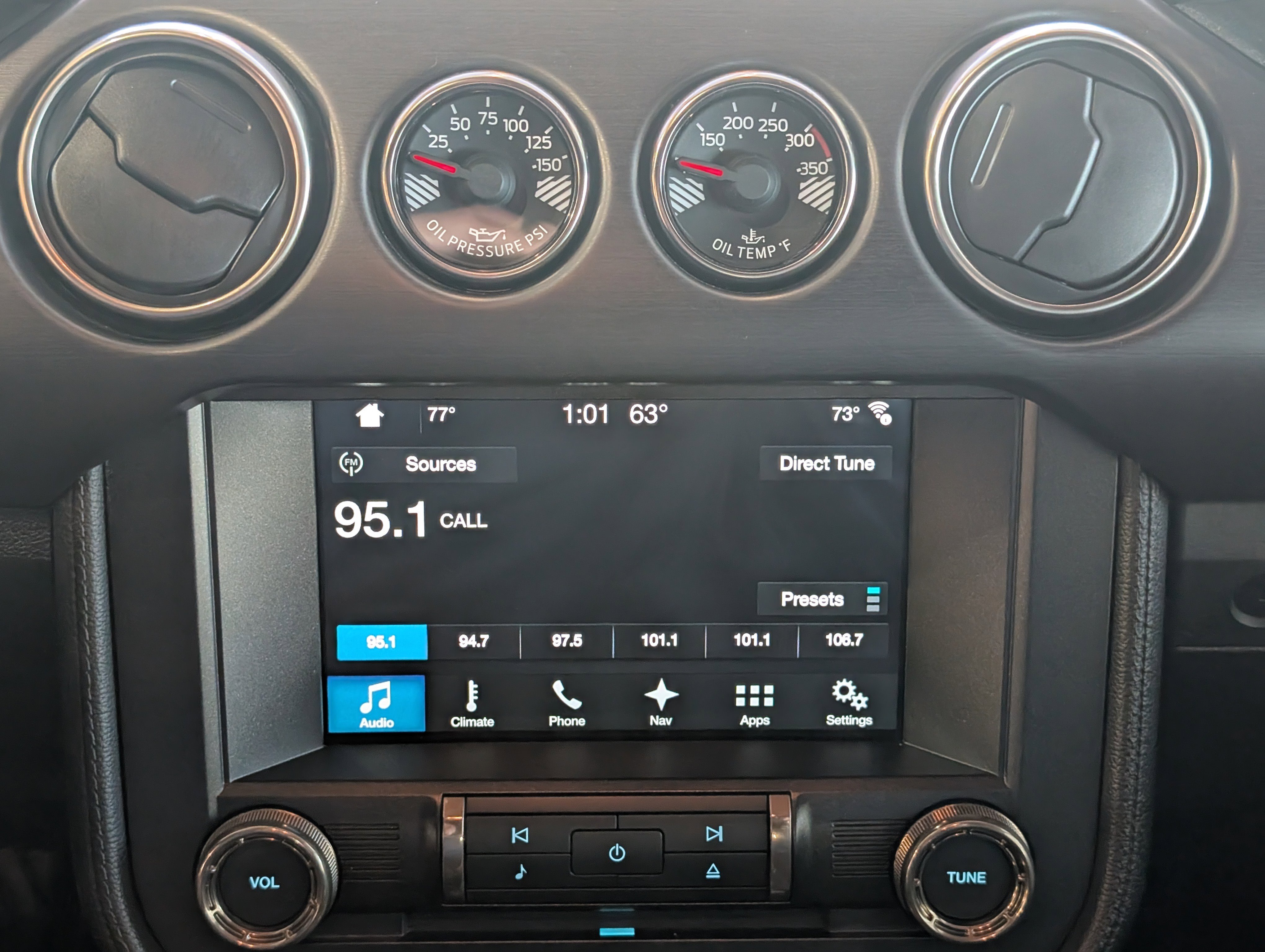 Certified 2017 Ford Mustang Shelby GT350R w/ GT350R Equipment Group 920A image 22