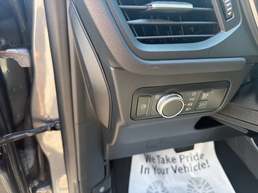 Certified 2021 Ford Escape SE FWD image 25
