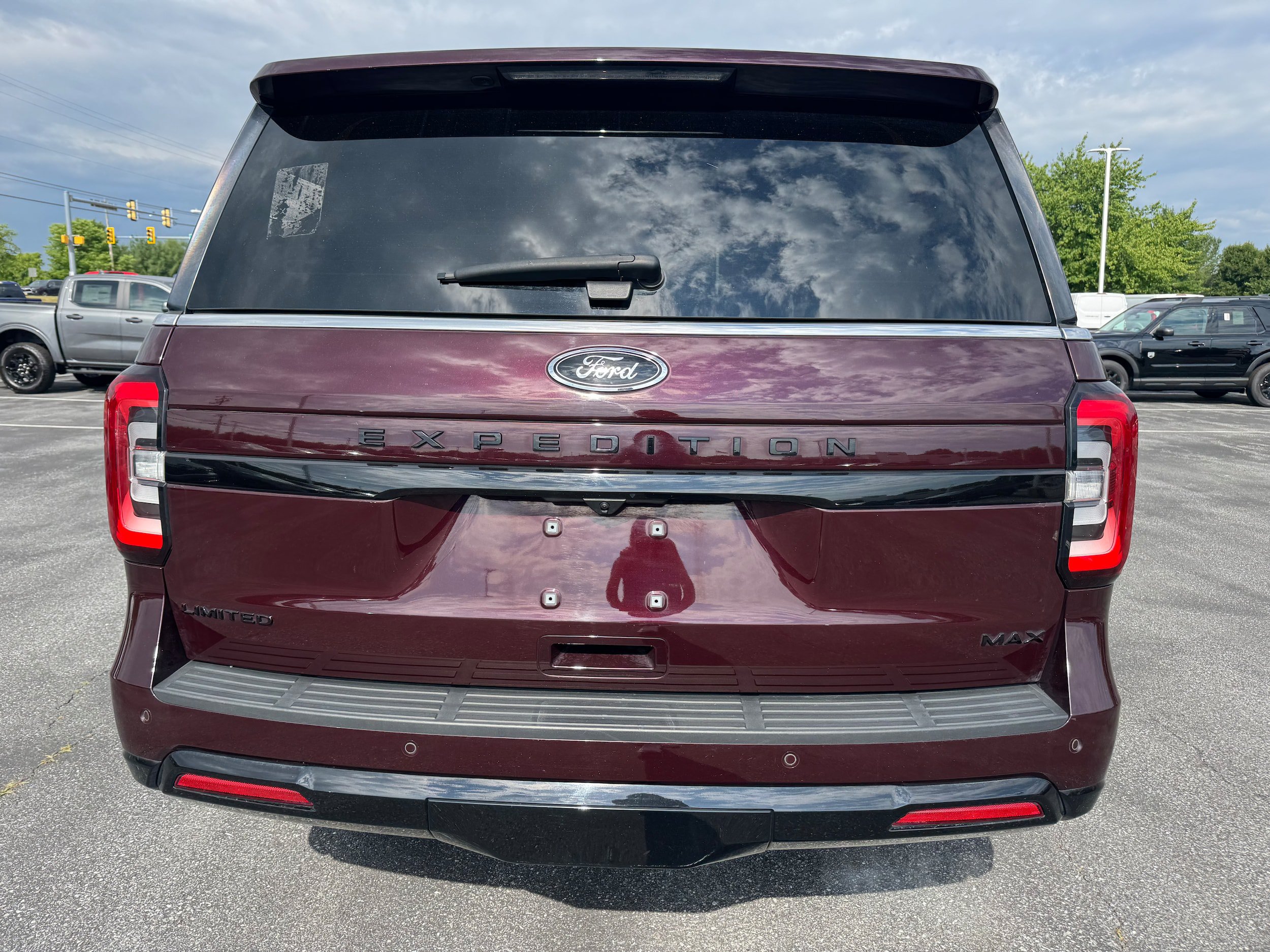 Certified 2023 Ford Expedition Max Limited AWD/4WD image 4