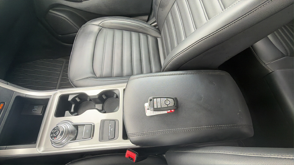 Certified 2024 Ford Edge SEL w/ Convenience Package AWD/4WD image 25