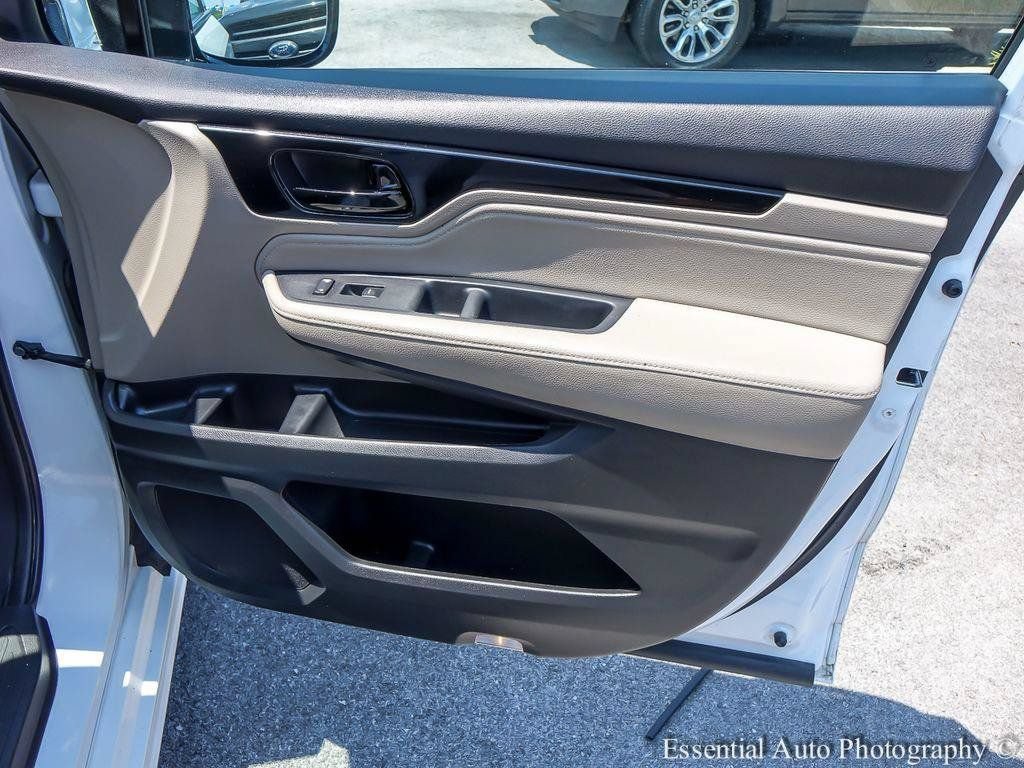 Used 2023 Honda Odyssey Elite image 23