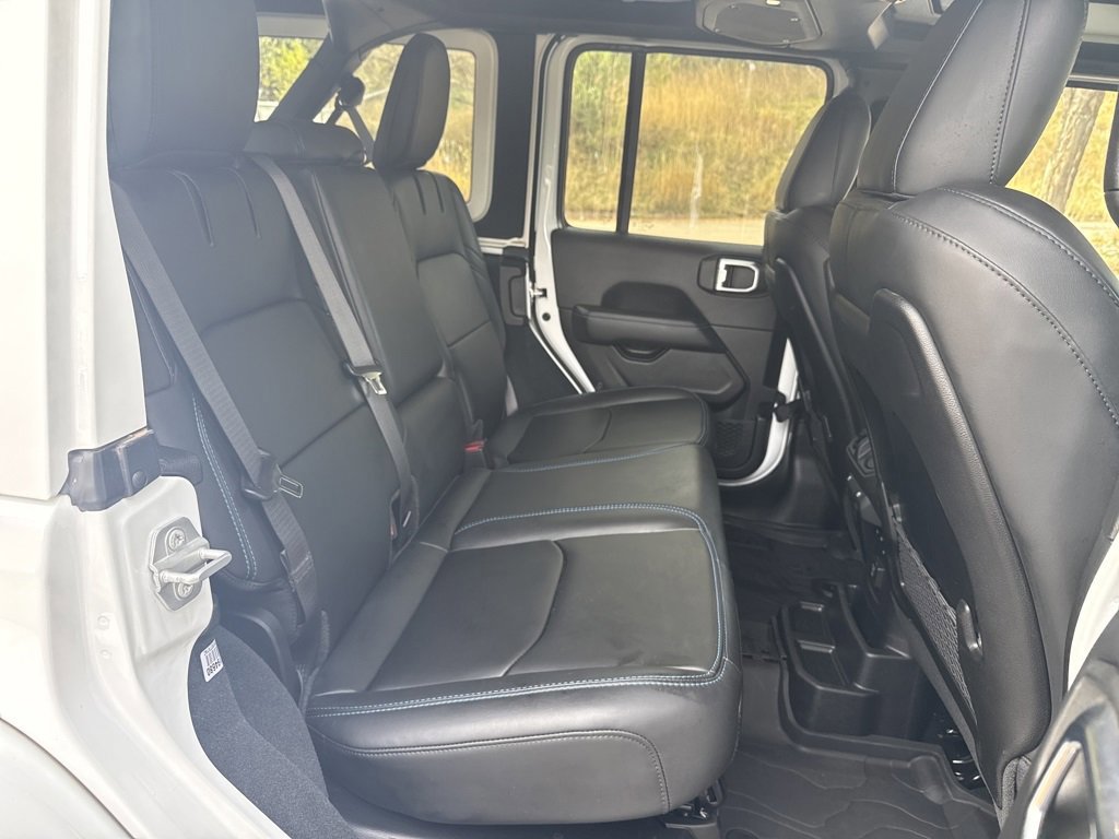 Used 2024 Jeep Wrangler Unlimited Rubicon 4xe image 27